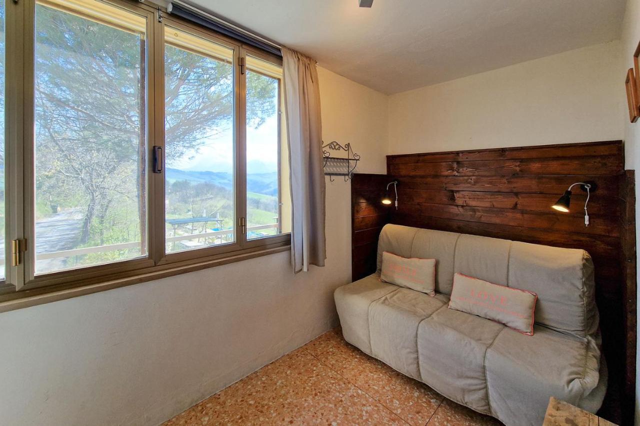 Villa Pilotti Country House Penna San Giovanni Exterior foto
